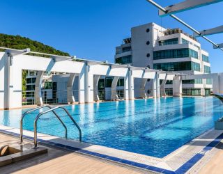 Спортивно-гостиничный комплекс "ЛОО-АРЕНА"