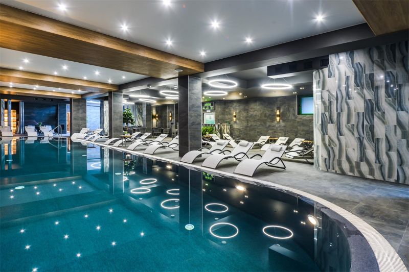 Спортивно-гостиничный комплекс "ЛОО-АРЕНА"