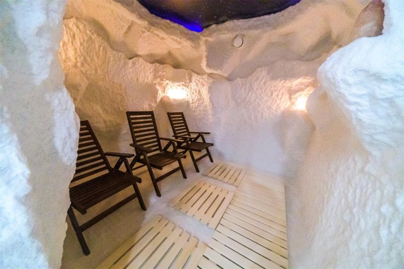 Спортивно-гостиничный комплекс "ЛОО-АРЕНА"