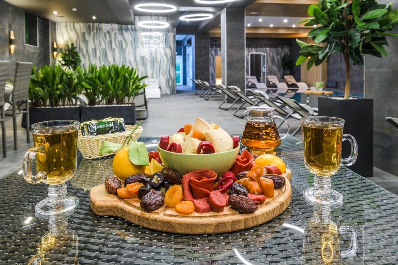 Спортивно-гостиничный комплекс "ЛОО-АРЕНА"